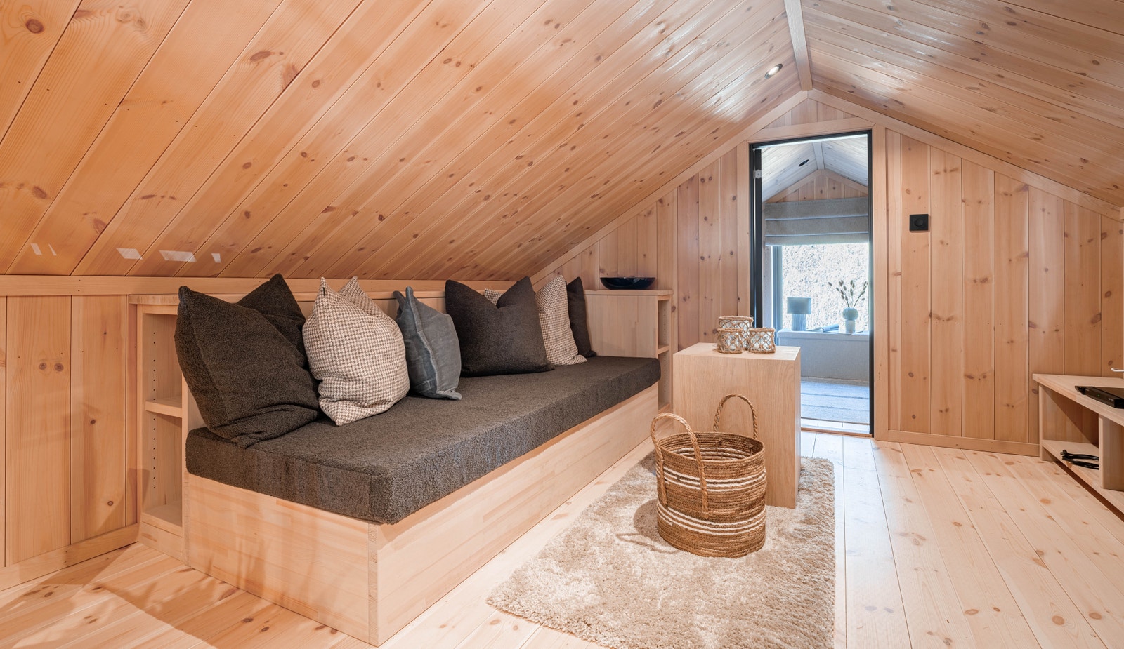 Loftstue/hems. Eksempelbilde av den planlagte fritidsboligen, hyttemodell Preg 123 fra Berge Hytta. Galleribilde