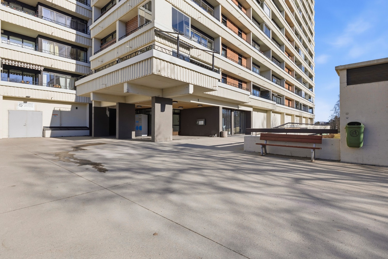 Eiendommen ligger i et rolig og veletablert boligområde på Tveita i Oslo Galleribilde