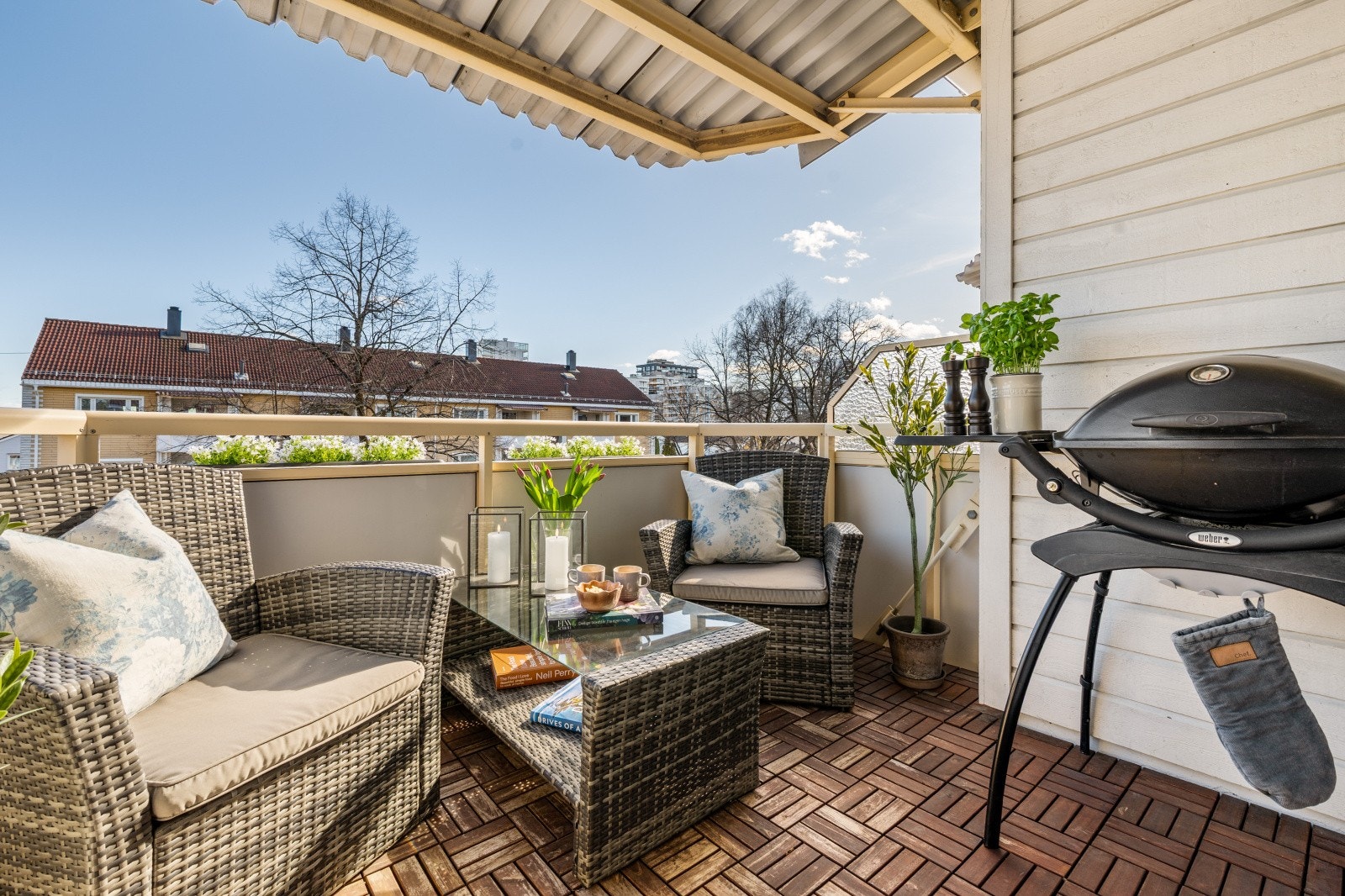 Balkongen på 6,3 m² er en herlig forlengelse av stuen, med god plass til en sittegruppe. Galleribilde