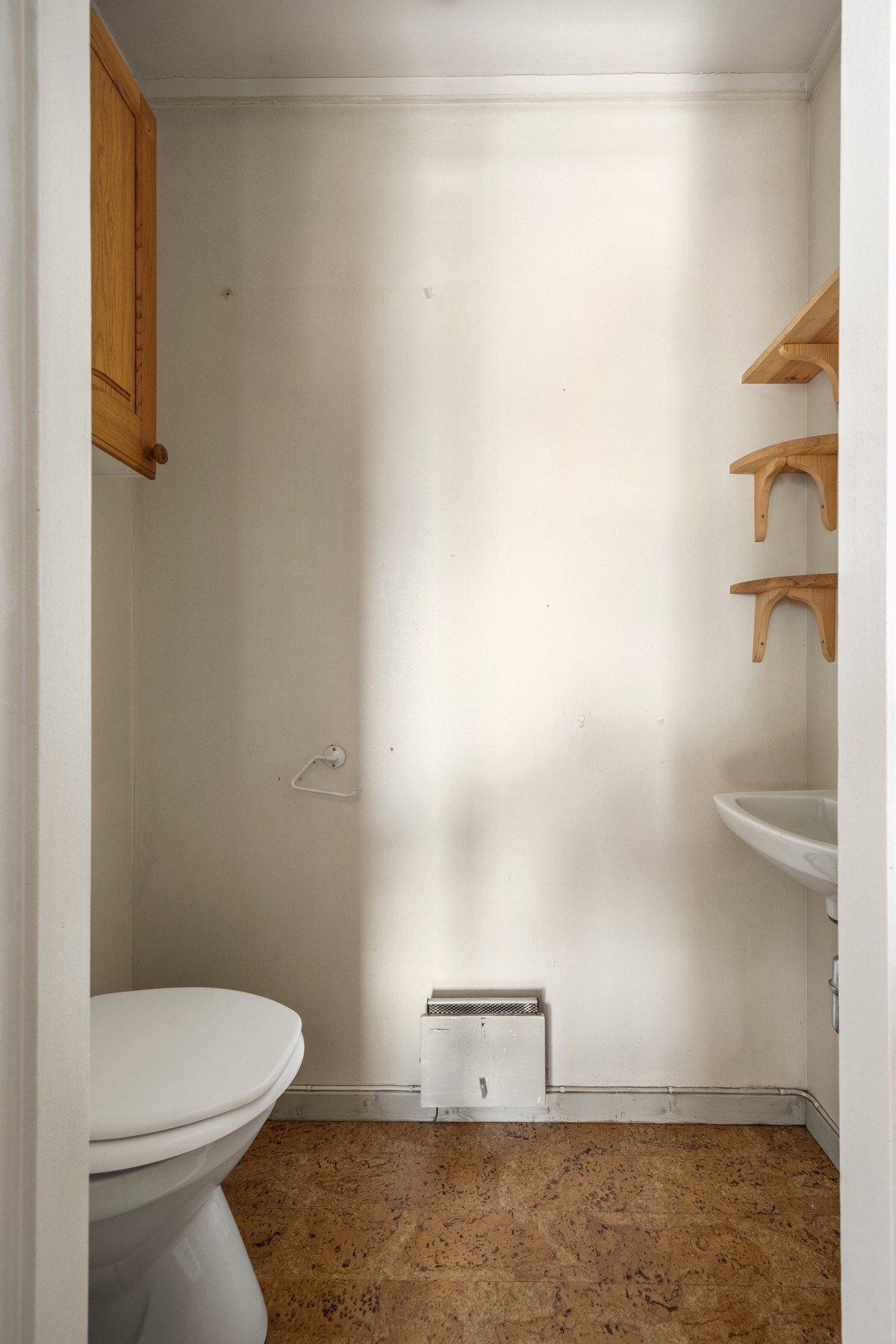 WC - ca 1,5 kvm. Galleribilde
