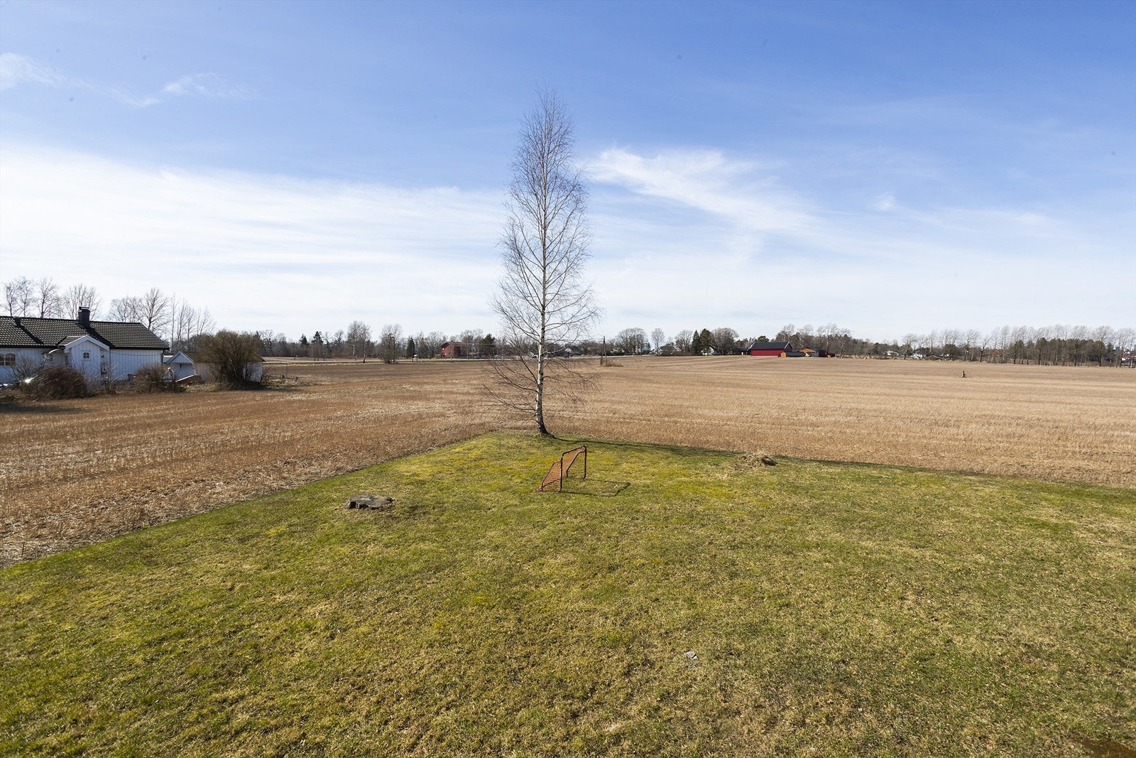 Hagen gir en følelse av å bo for seg selv, med jorder på alle kanter. Galleribilde