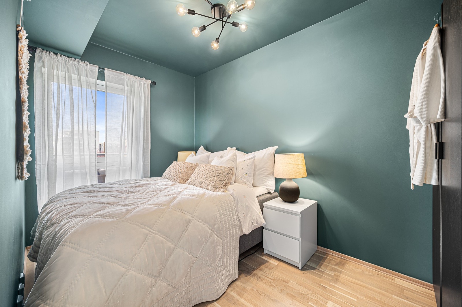 Soverom 1 måler ca. 9m² Galleribilde
