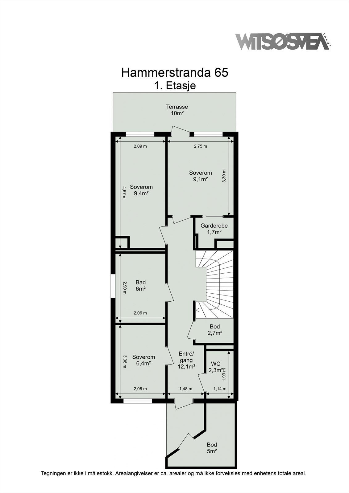 Første etasje er en praktisk og privat sone med tre soverom, bad, separat wc og en utvendig bod på 5 m². Galleribilde