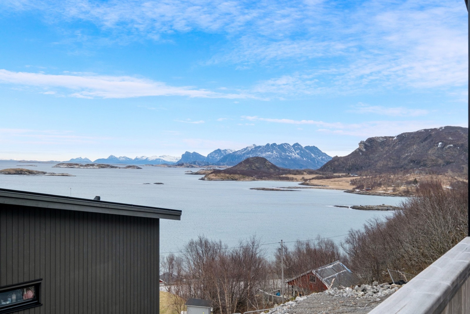 Utsikt fra terrasse. Galleribilde