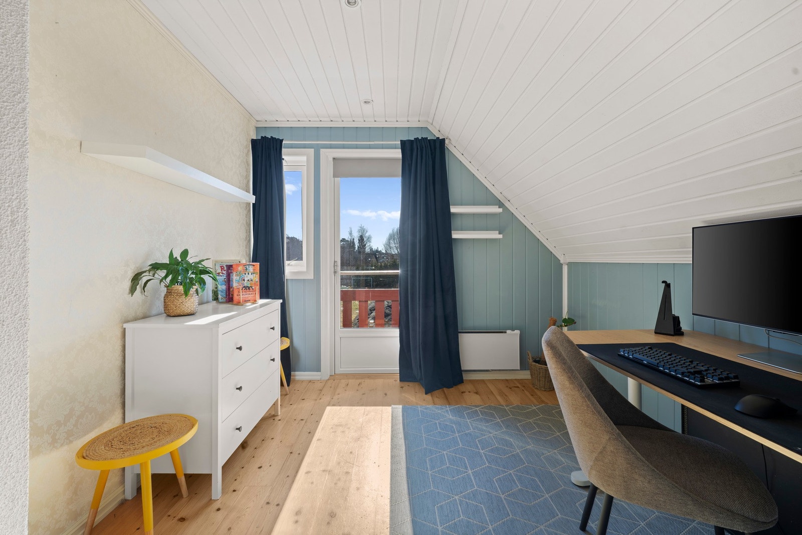 Soverom 3 som per nå blir brukt som kontor. Galleribilde