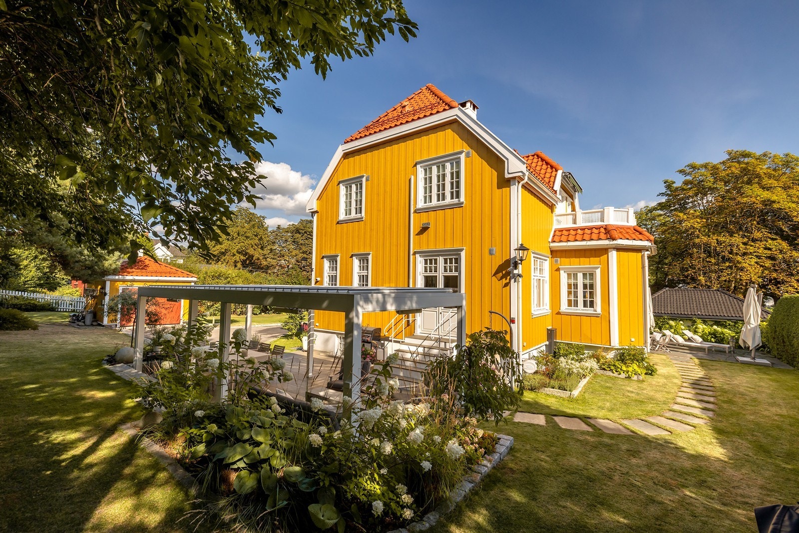 Vakker klassisk villa fra 1918 Galleribilde
