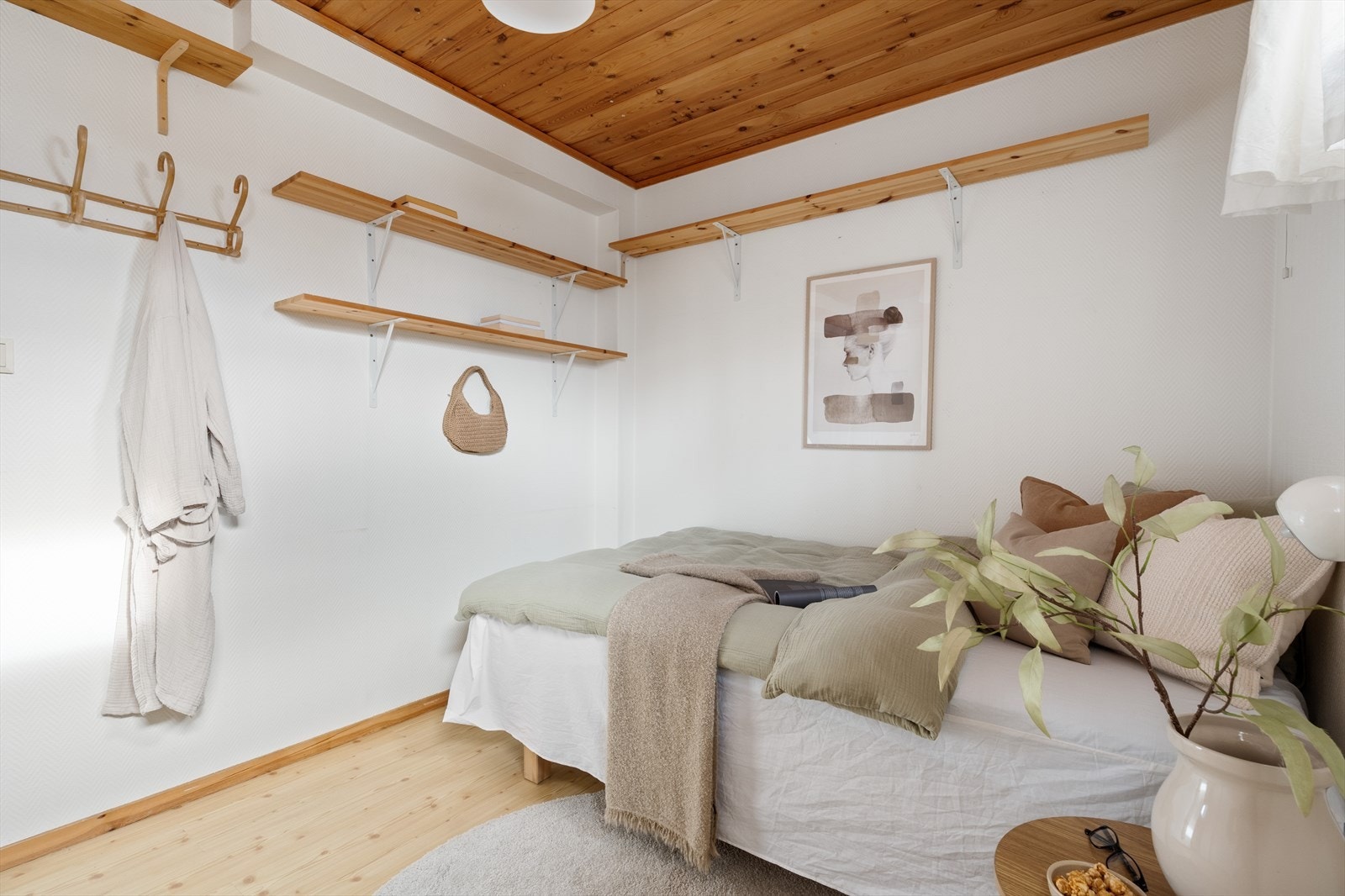Perfekt som ekstra soverom, gjesterom eller hjemmekontor. Galleribilde