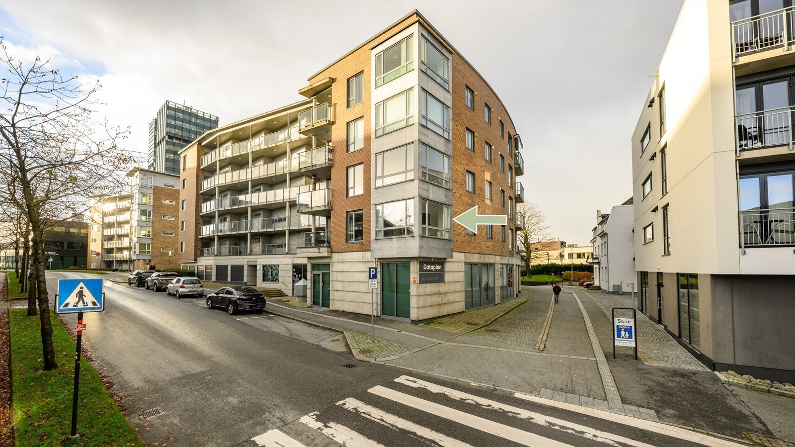 Eiendommen ligger svært sentralt til i Bryne sentrum. (Foto: Trusl Schaal) Galleribilde