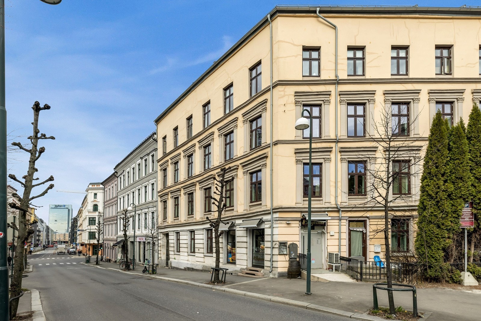 Her bor du i historiske omgivelser samtidig som du har nærhet til den moderne utviklingen i Bjørvika, Sørenga og fjordbyen. Galleribilde