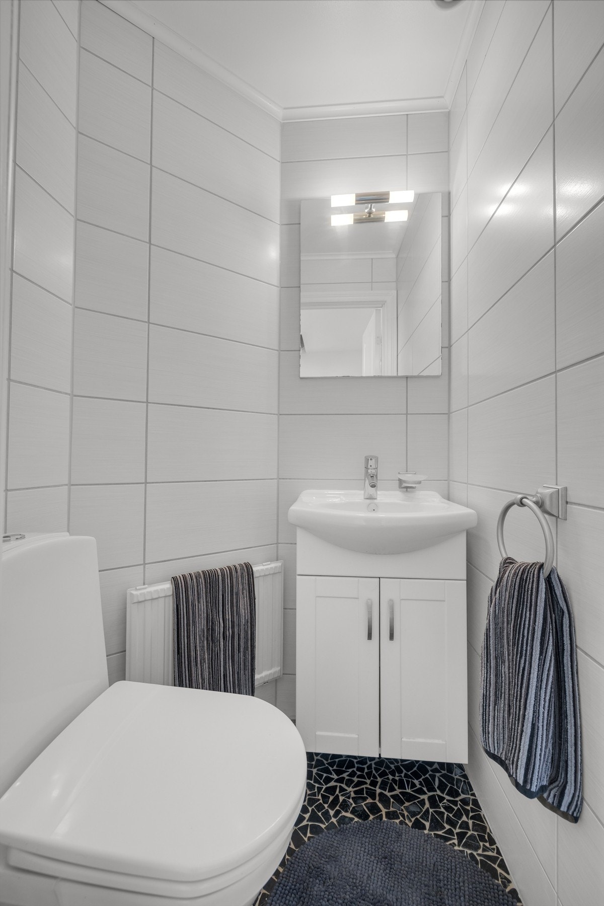 Det er separat toalettrom i tilknytning til entré Galleribilde