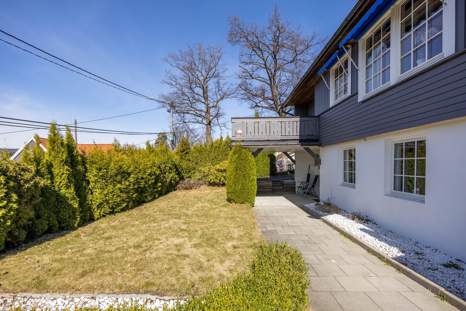De flotte uteområdene gir rikelig med boltreplass for store og små. Galleribilde