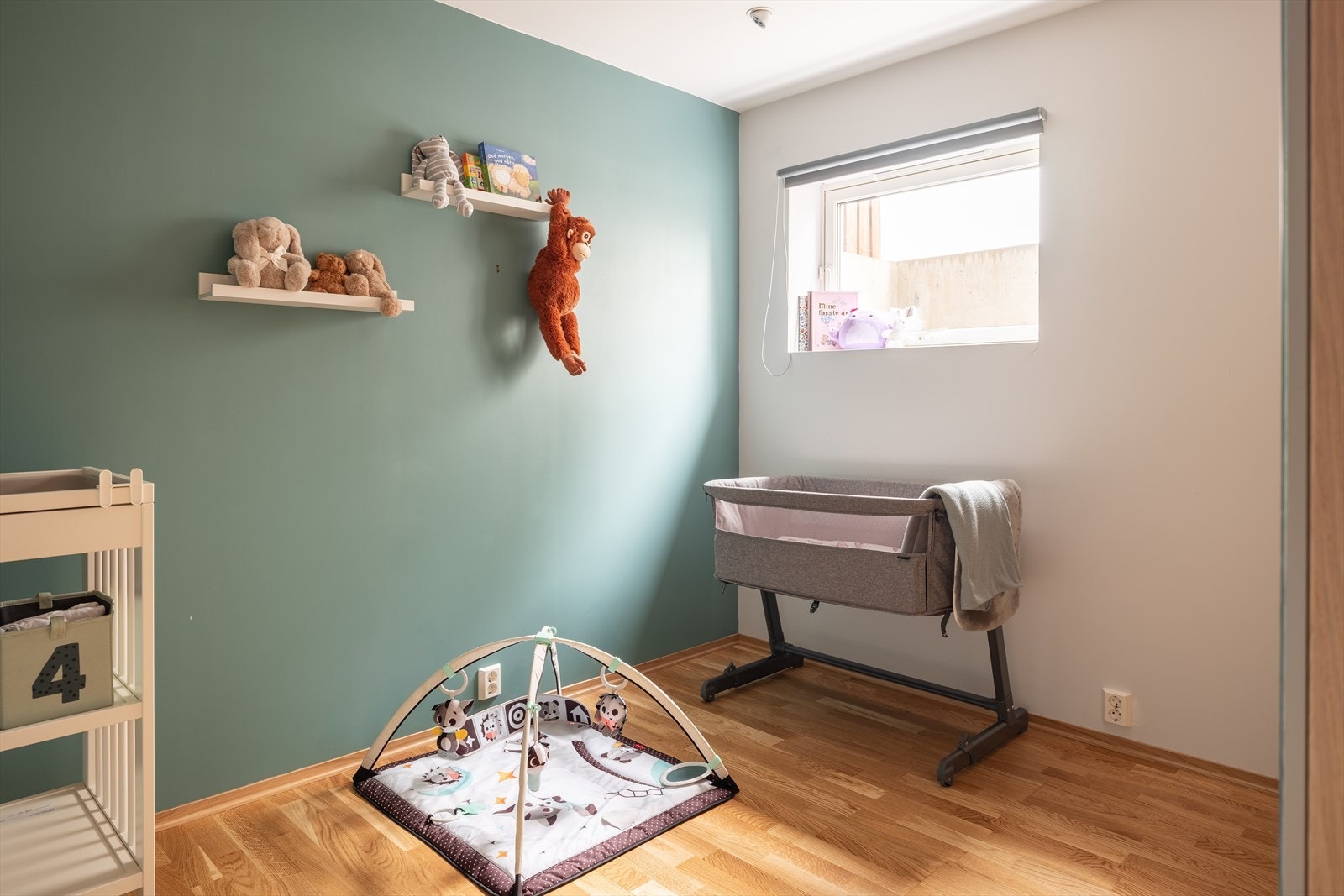 I kjelleren finner man to rom som per i dag er innredet som soverom. Dette rommet er på 11m² og gir god plass til ønsket møblering. Galleribilde