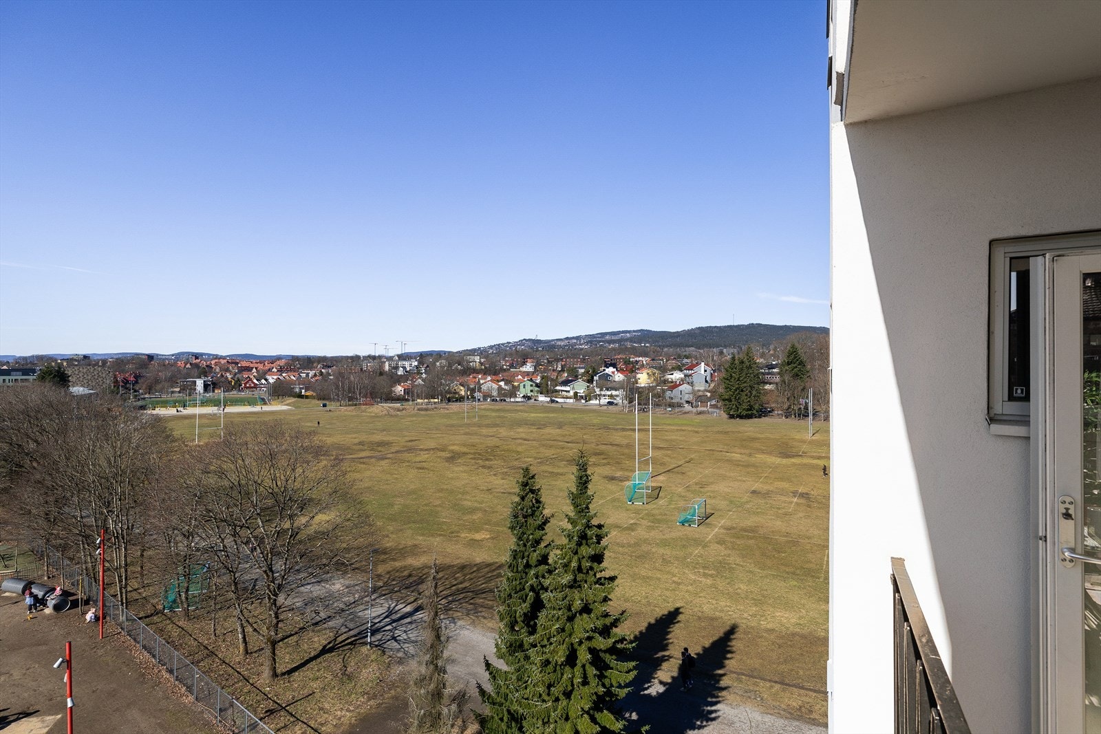 Her har du flott utsikt mot Voldsløkka park. Galleribilde