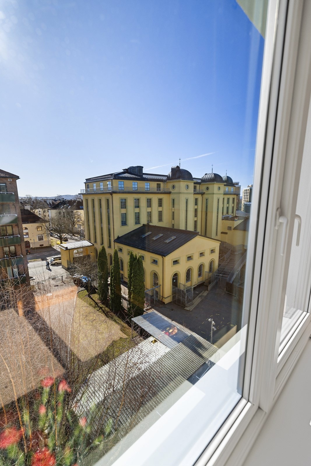 Fyring, varmtvann og fibernett 100/100Mbit er inkludert i fellesutgiftene. Galleribilde