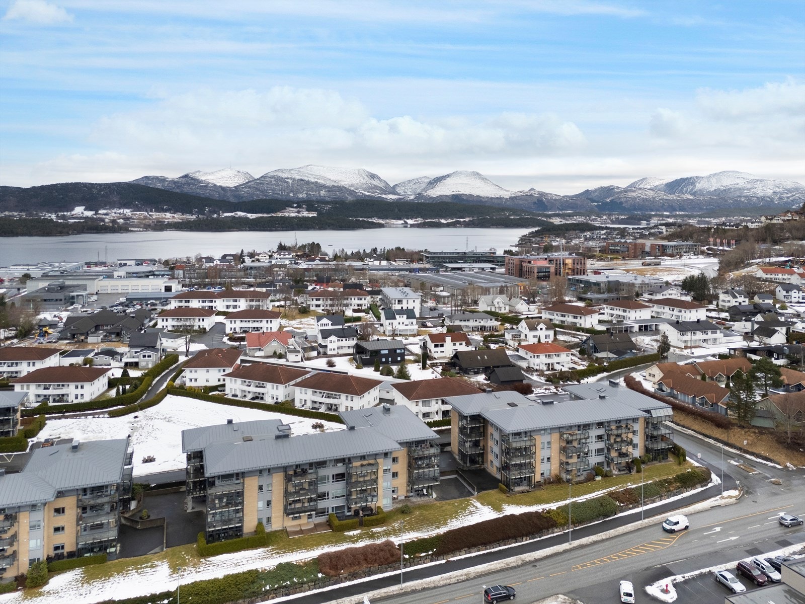Husk å ha finansiering i orden før visning. Galleribilde