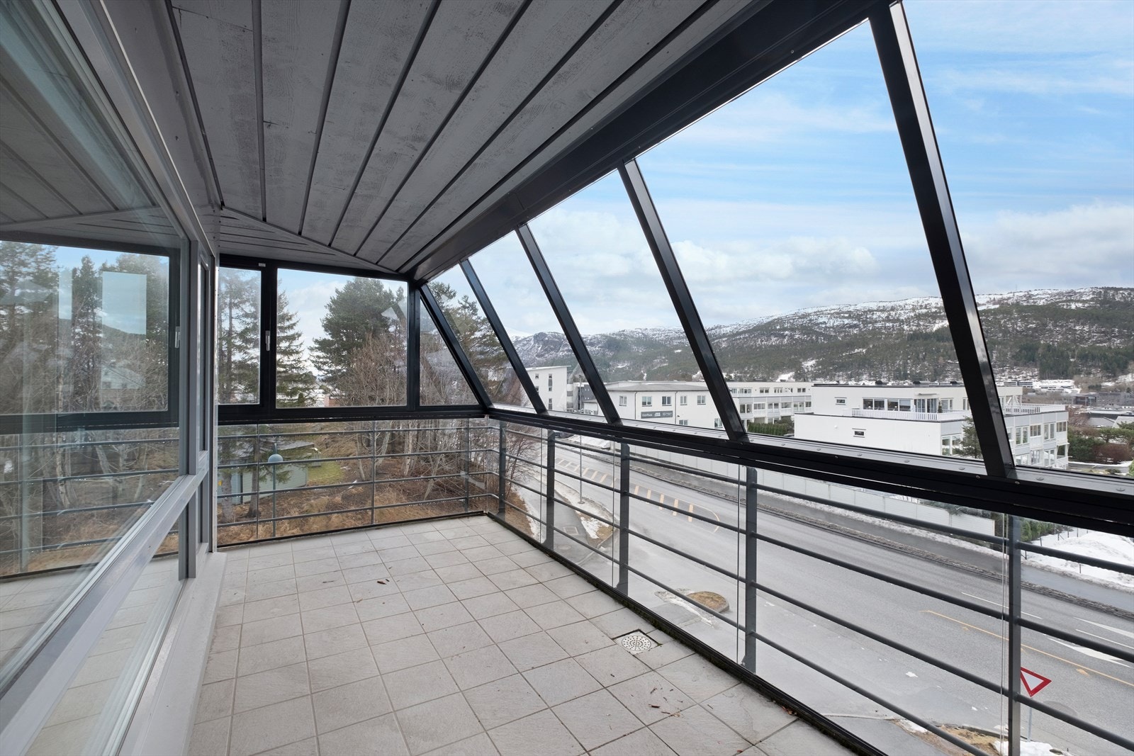 Her har du god plass til stor utegruppe. Galleribilde