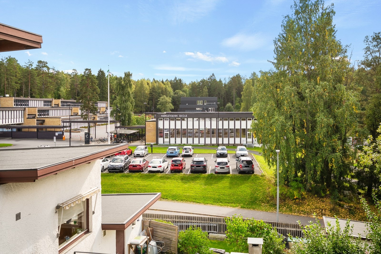 Umiddelbar nærhet til Nøklevann skole. Galleribilde