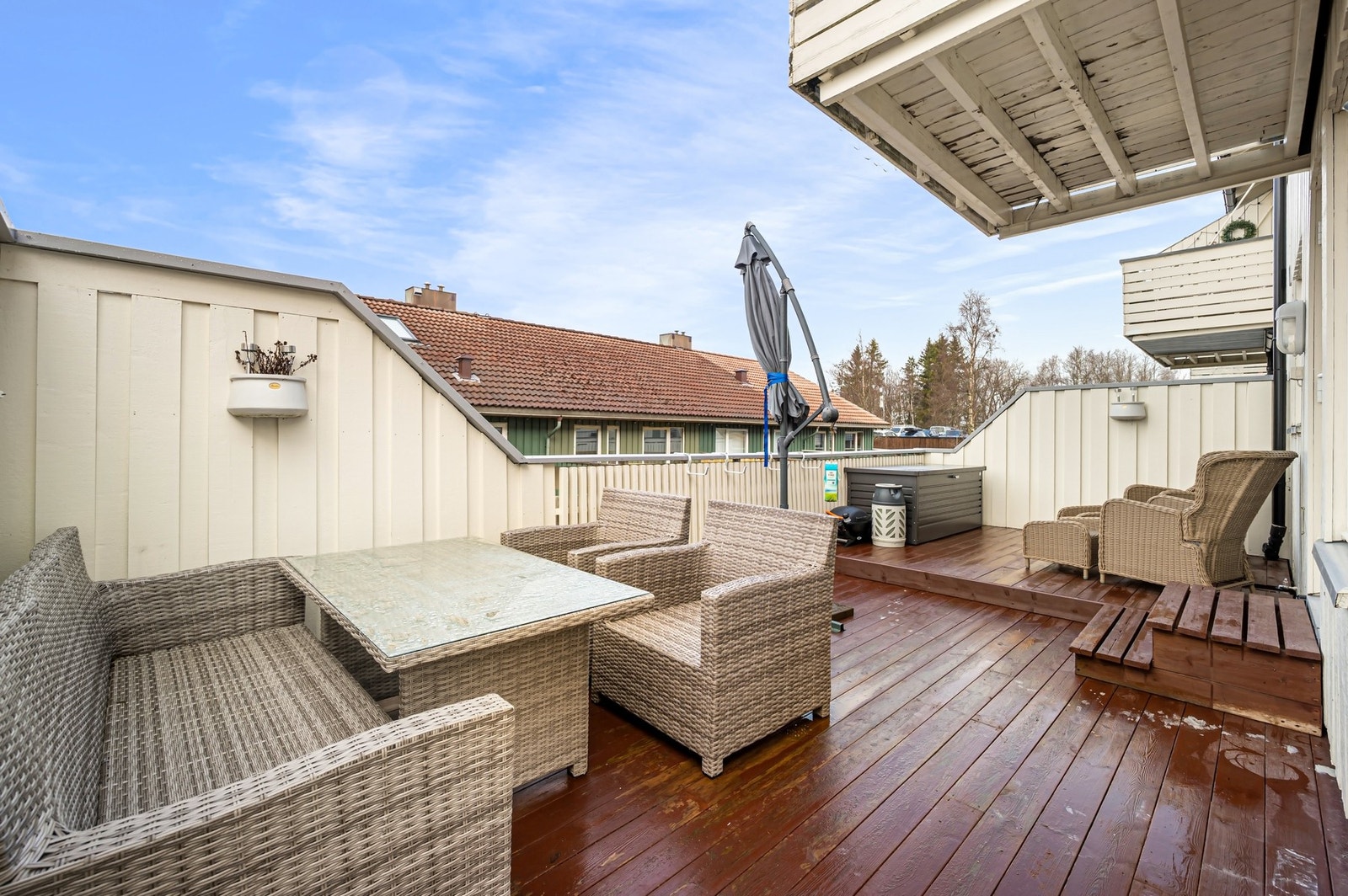 Vestvendt terrasse på 24 kvm. Galleribilde