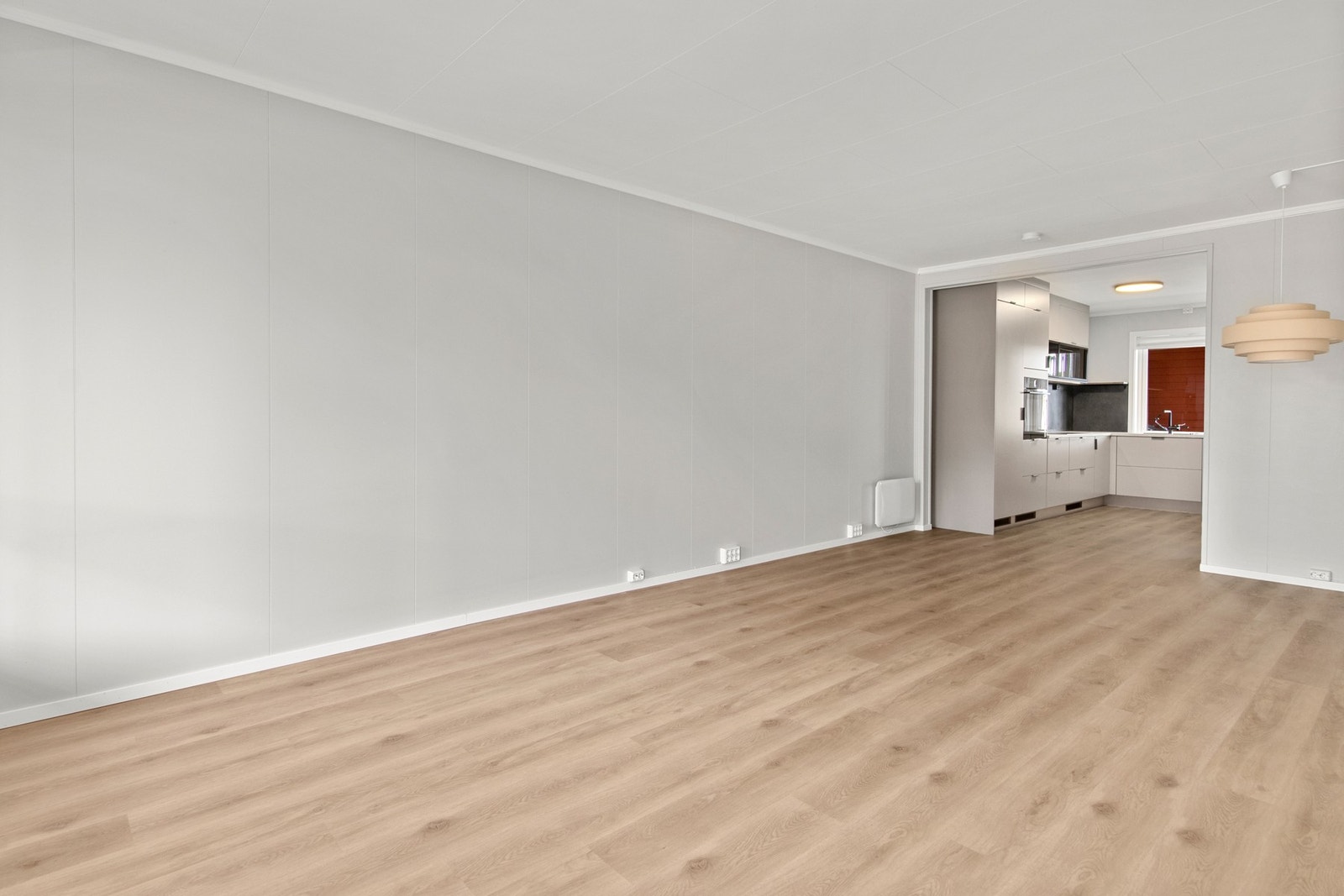 Fine overflater er gjennomgående i leiligheten. Galleribilde