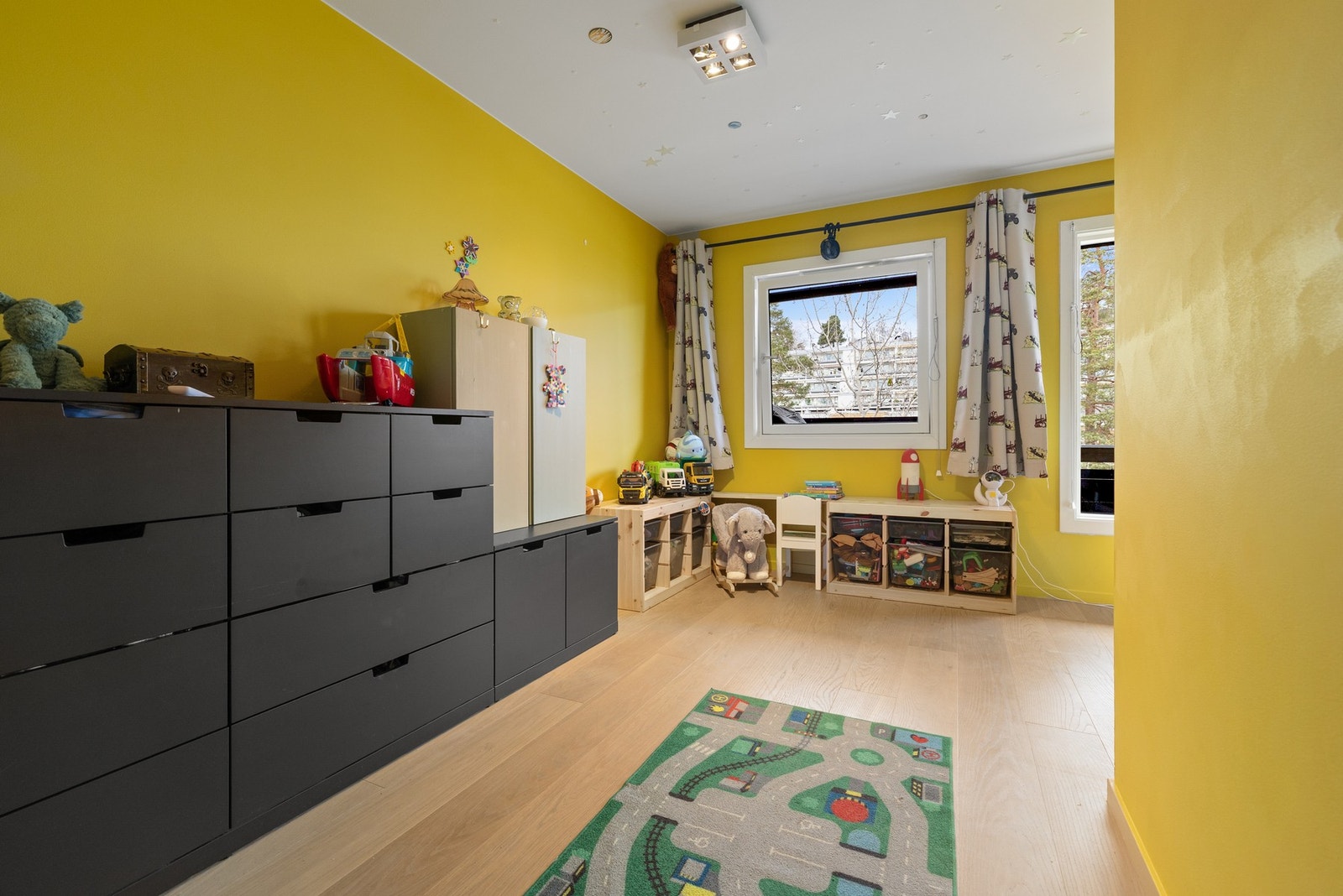Familievennlig planløsning med 3 soverom. Galleribilde