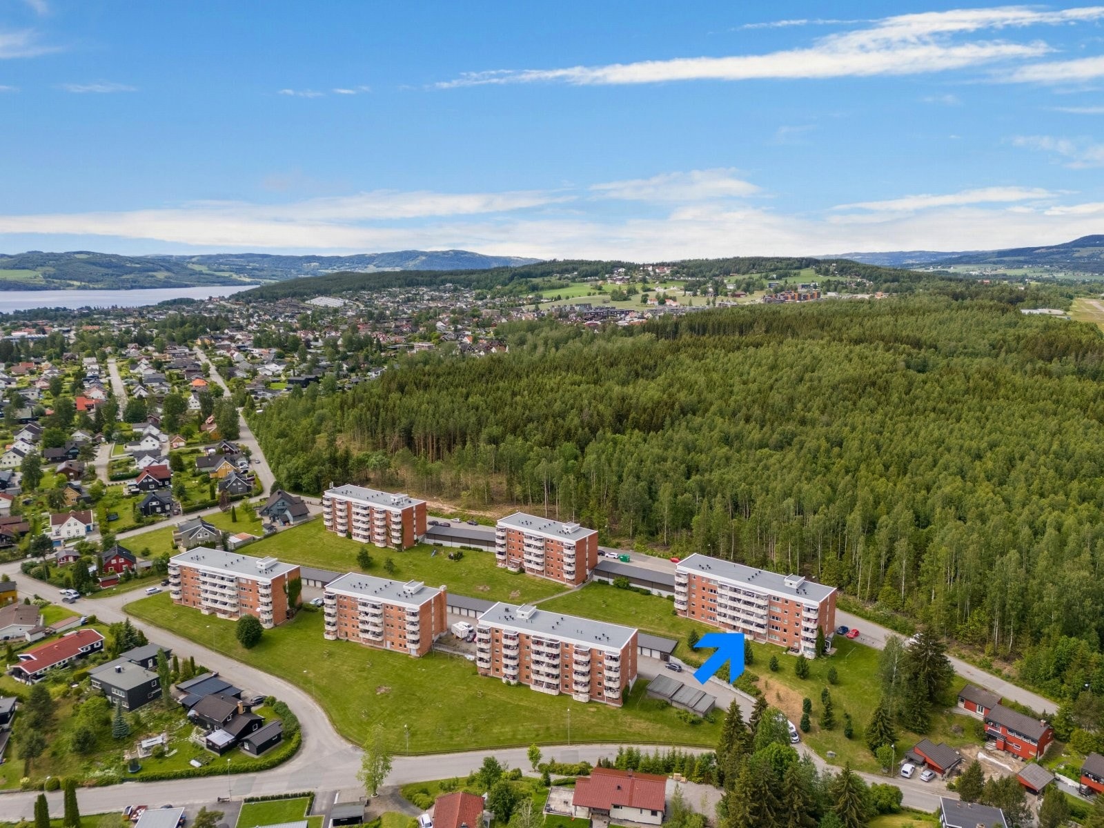 Borettslaget ligger med skogen som nærmeste nabo. Galleribilde