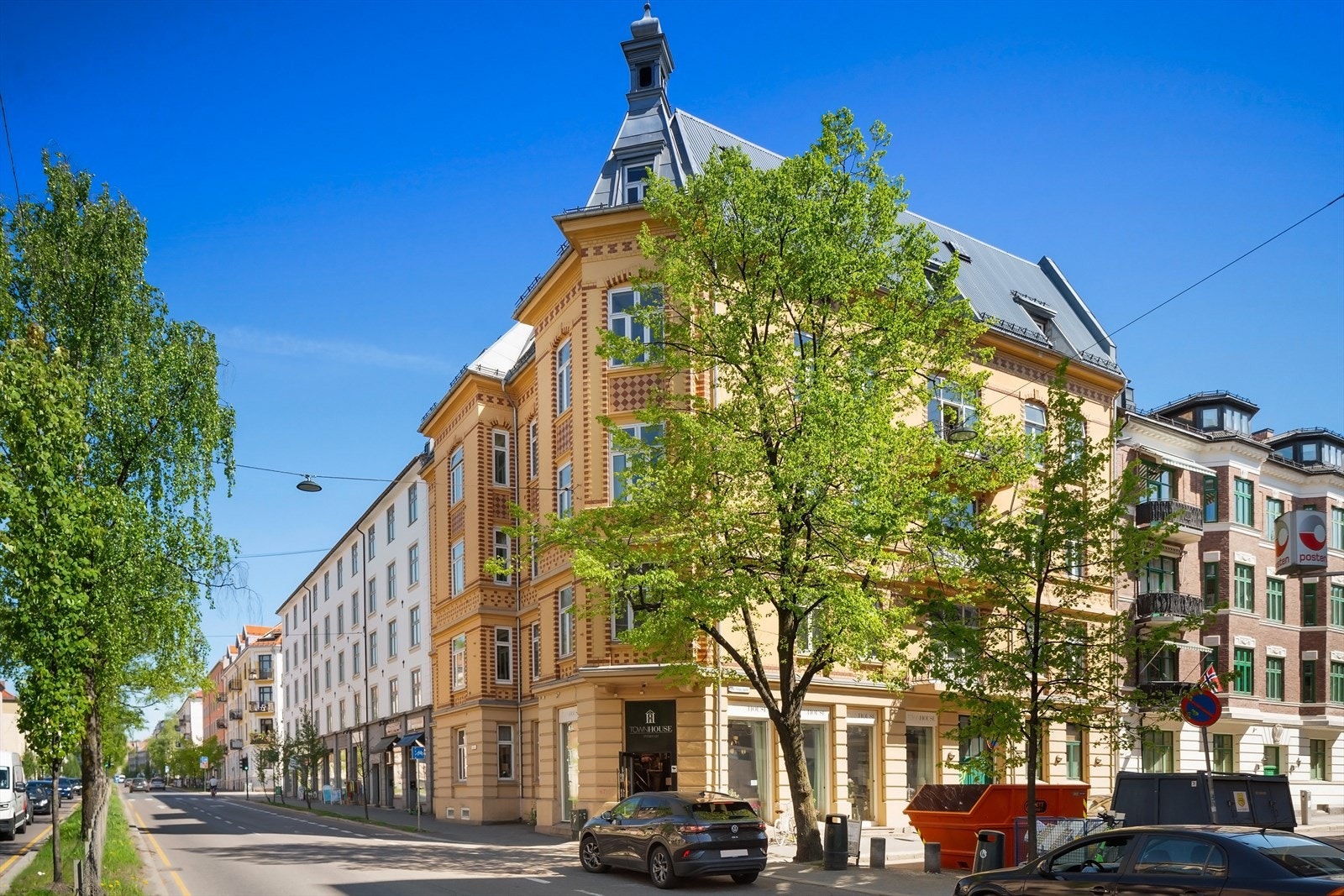 Gode parkeringsmuligheter utenfor - Beboerparkering etter gjeldende bestemmelser Galleribilde