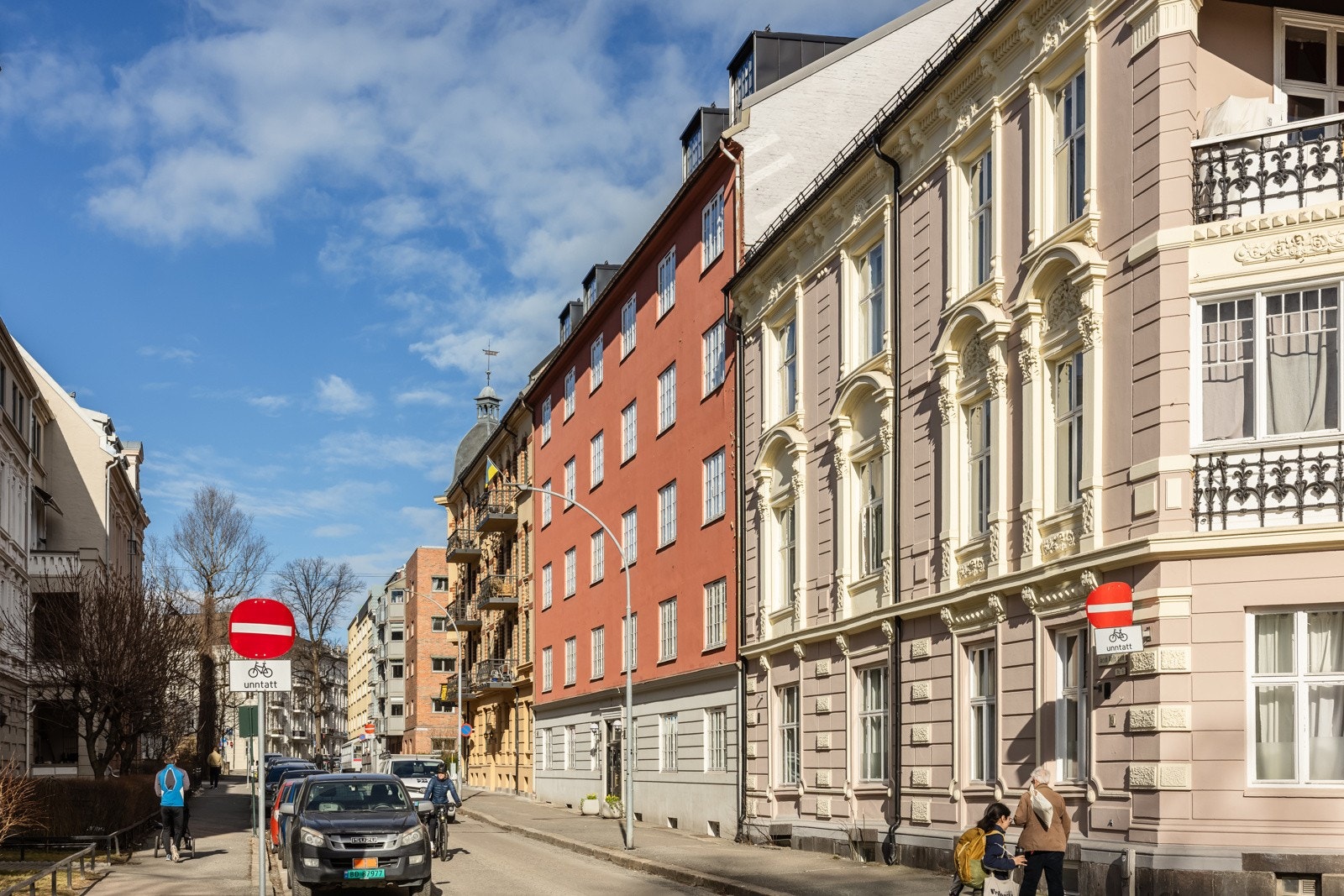 Her bor du midt i hjertet av Majorstuen i enveiskjørt og trafikkstille gate. Galleribilde