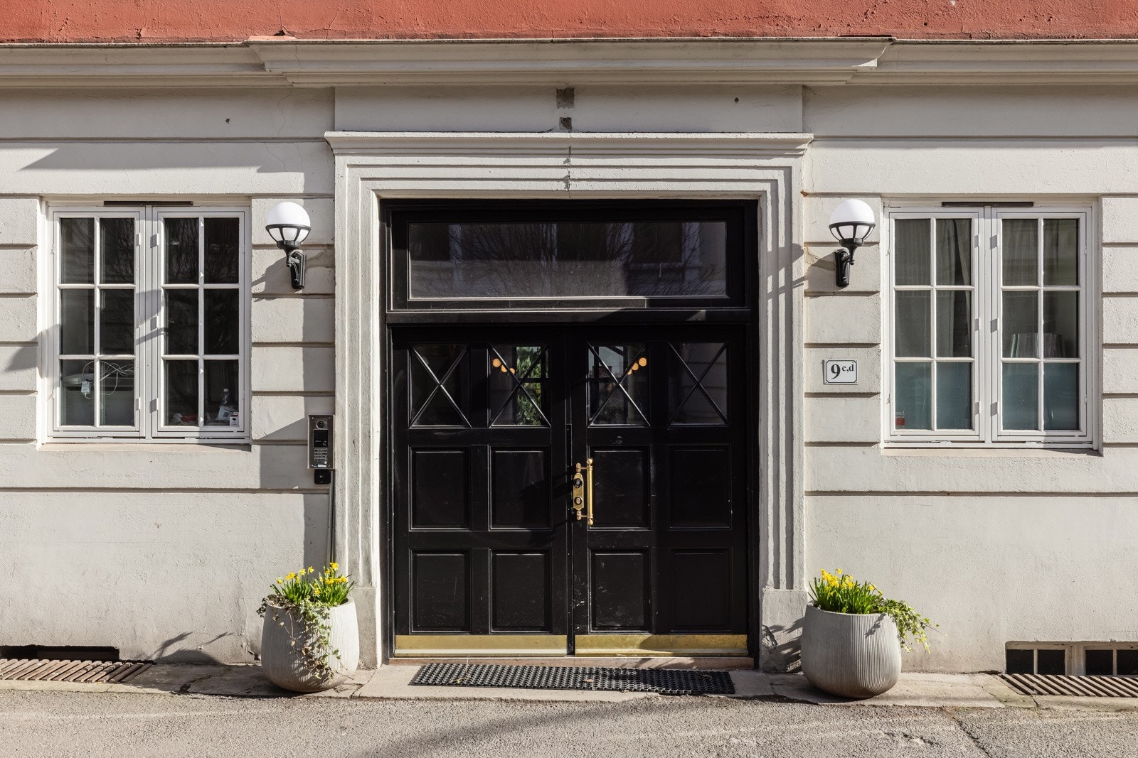 Fasaden til Jacob Aalls gate 9C sett fra forsiden. Galleribilde
