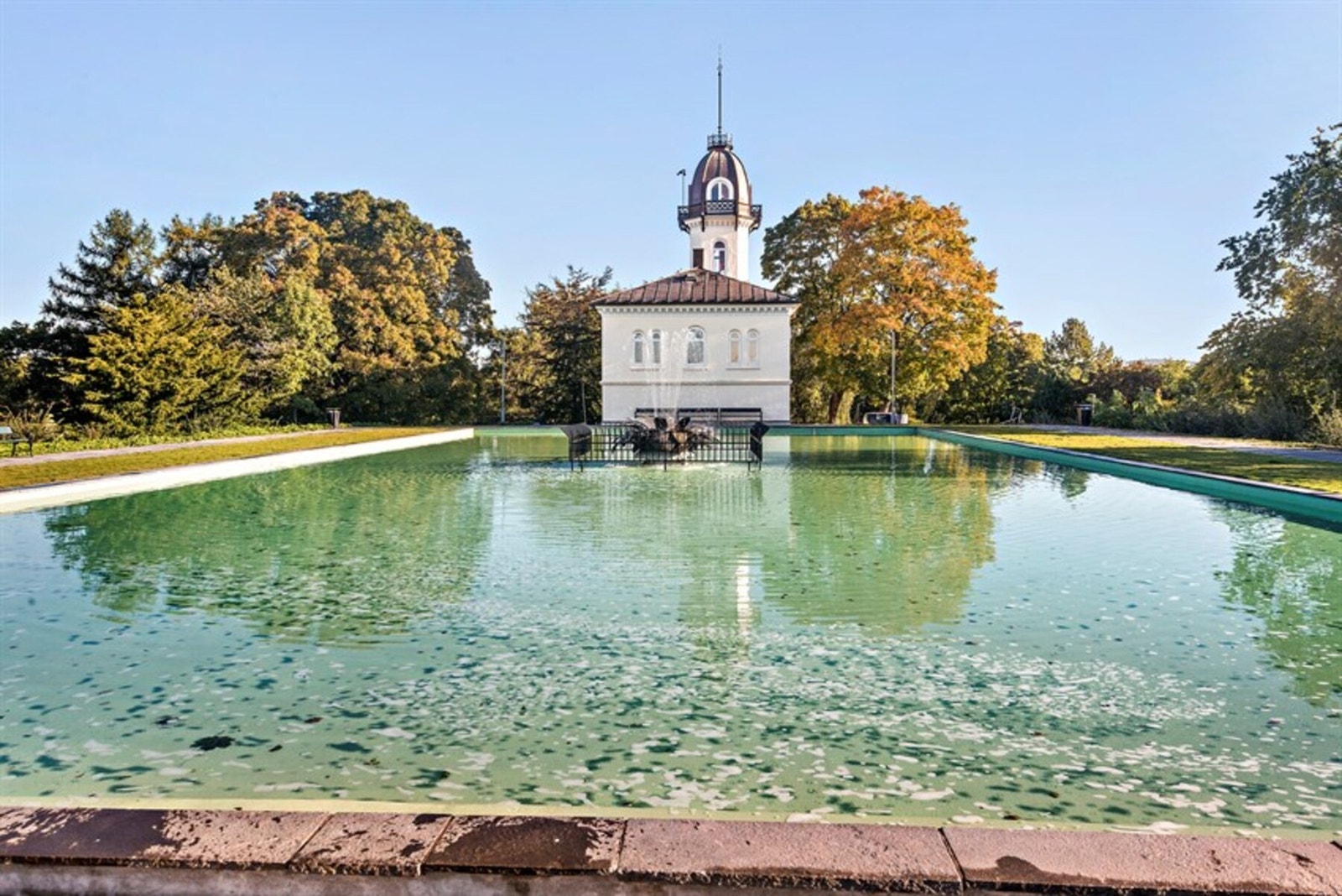 Idyllisk på toppen av St. Hanshaugen park. Galleribilde