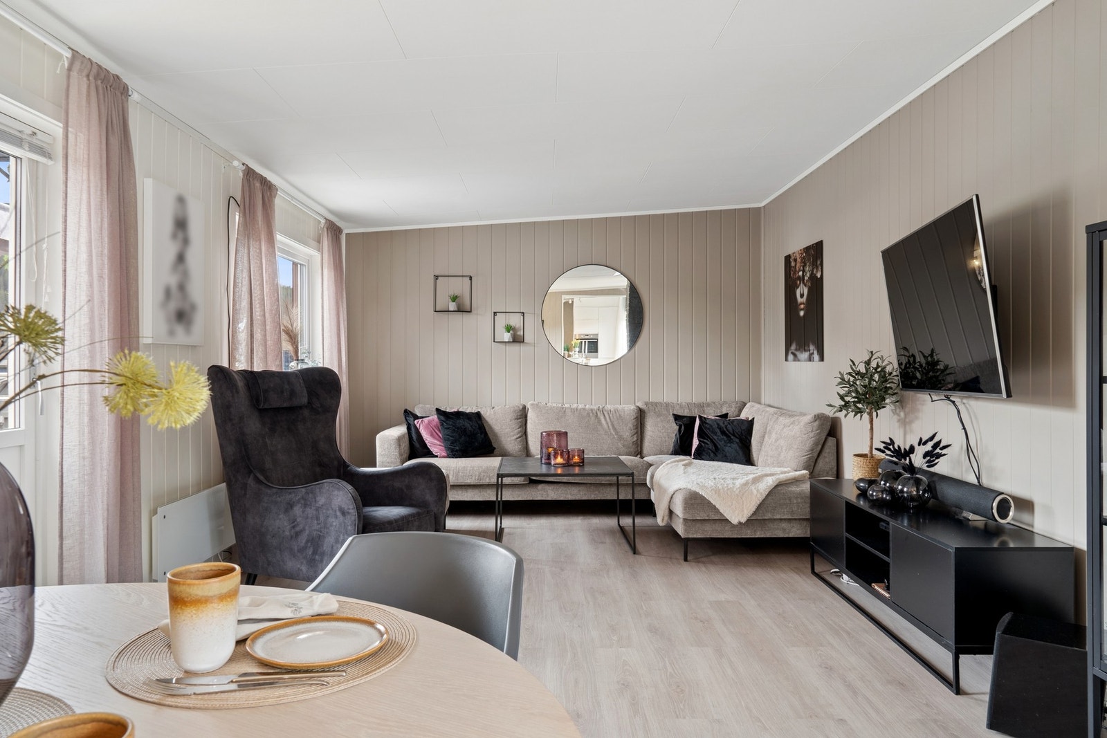 Eiendomsmegler 1 har gleden av å presentere Svalbardgata 42 A Galleribilde