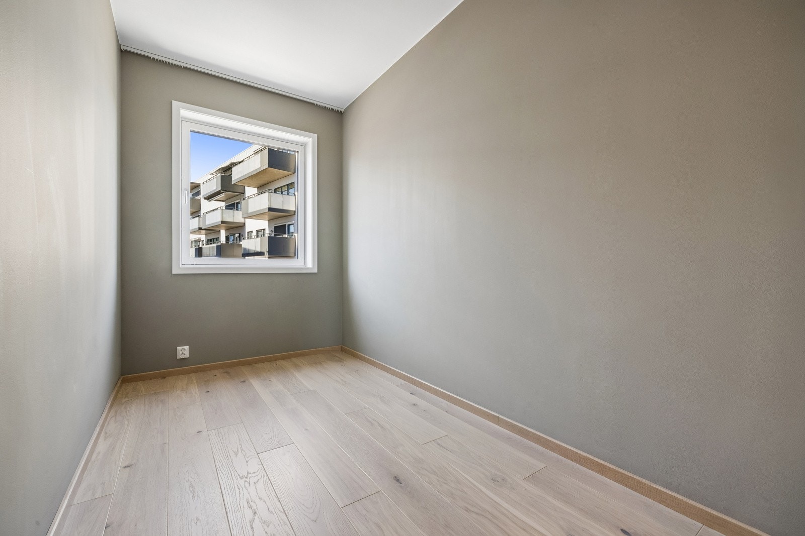 Soverom 2, et godt barnerom, kontor eller gjesterom, alt etter behov. Galleribilde