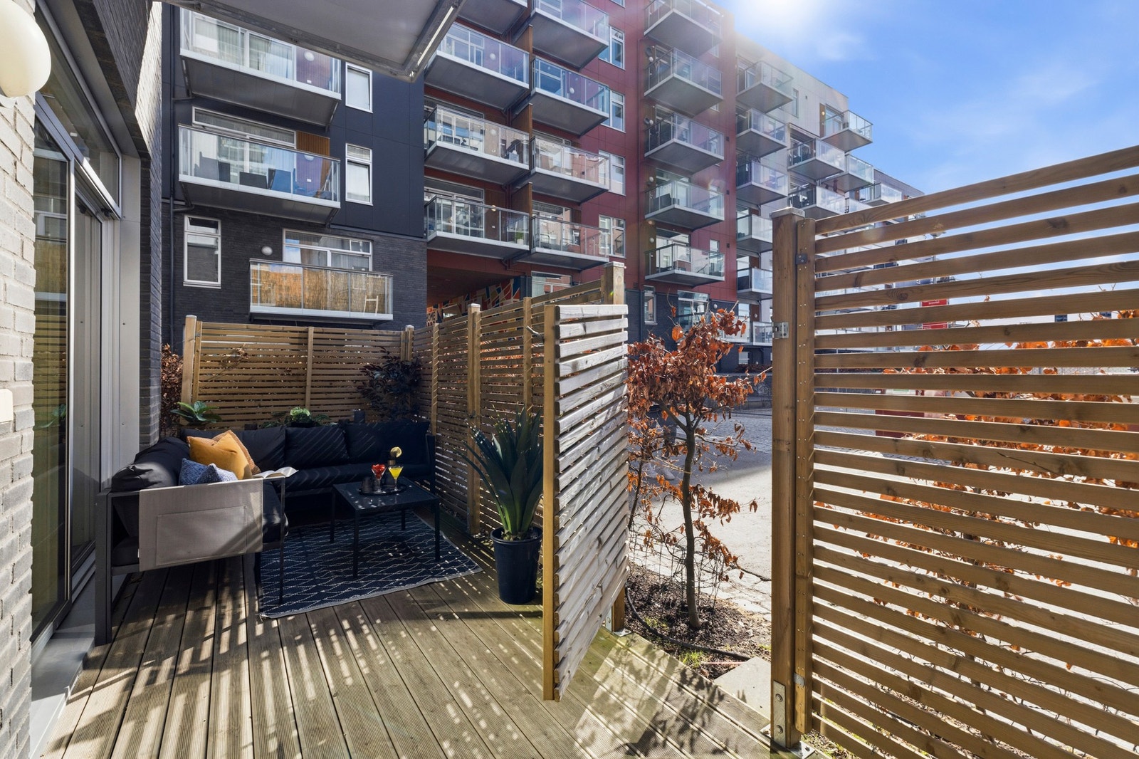 - Sørvestvendt terrasse på ca 14 kvm - Galleribilde