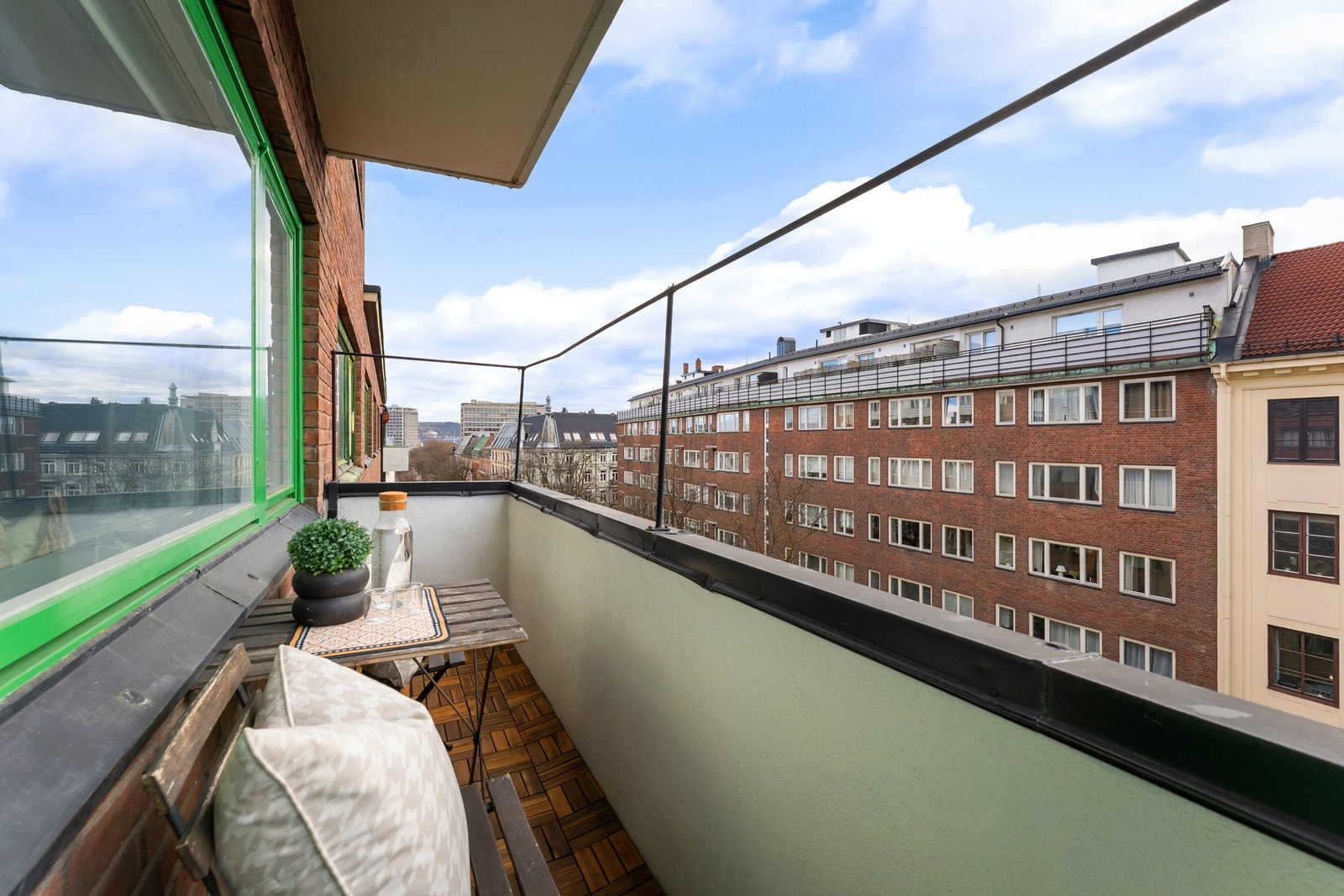 Leiligheten har en herlig balkong med gode solforhold. Galleribilde
