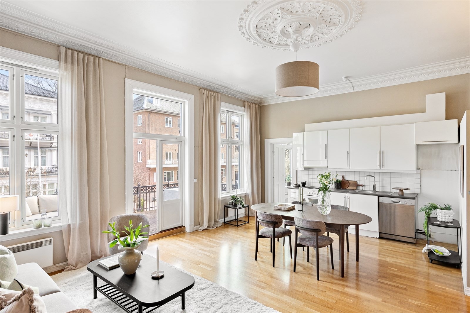 Her er der også plass til en hyggelig spisegruppe, perfekt for gode middager med venner og familie. Galleribilde