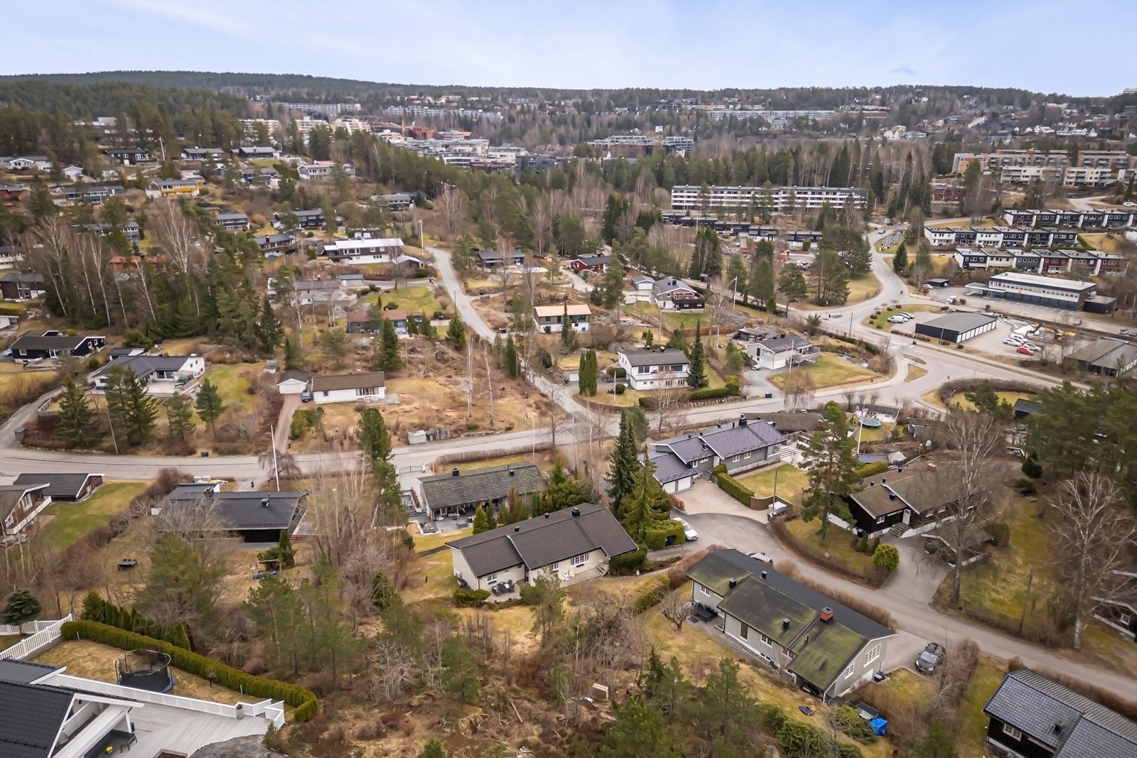 I et rolig og etablert boligområde utenfor Kolbotn Sentrum. Galleribilde