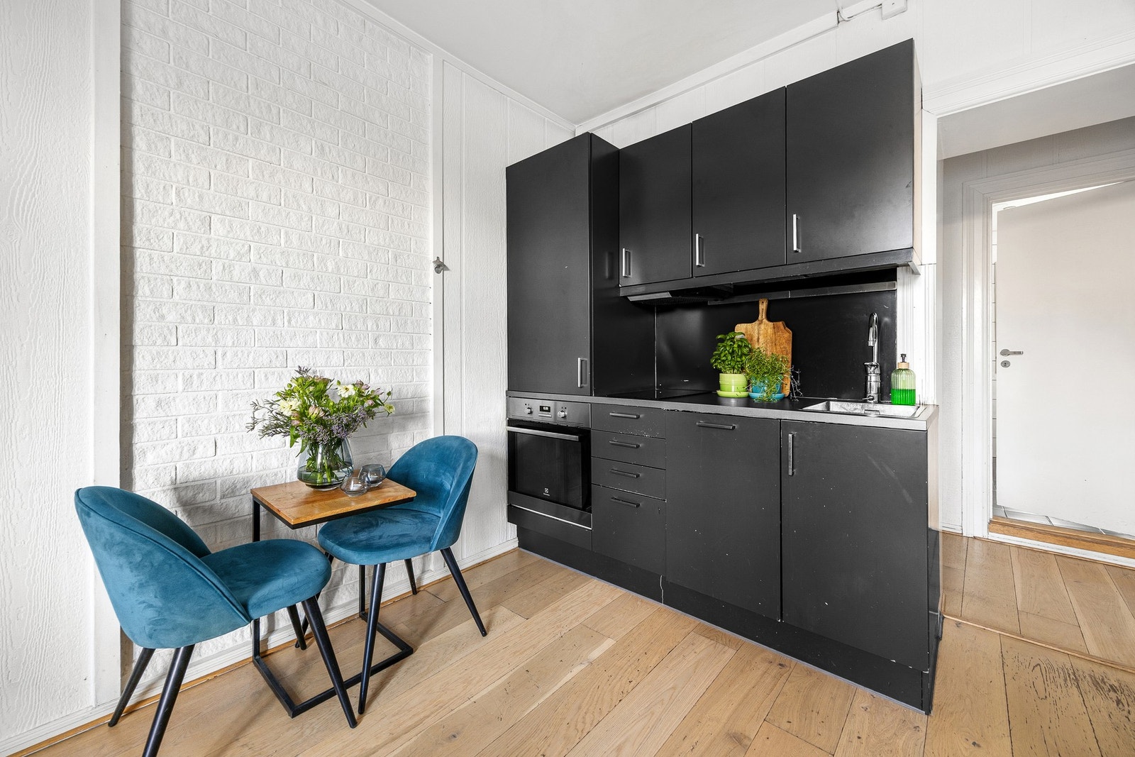 Kjøkkenventilator med kullfilter. Galleribilde