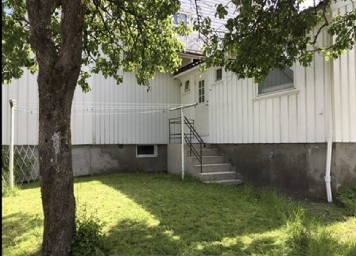 Stort eget tørkestativ, stor hage Galleribilde