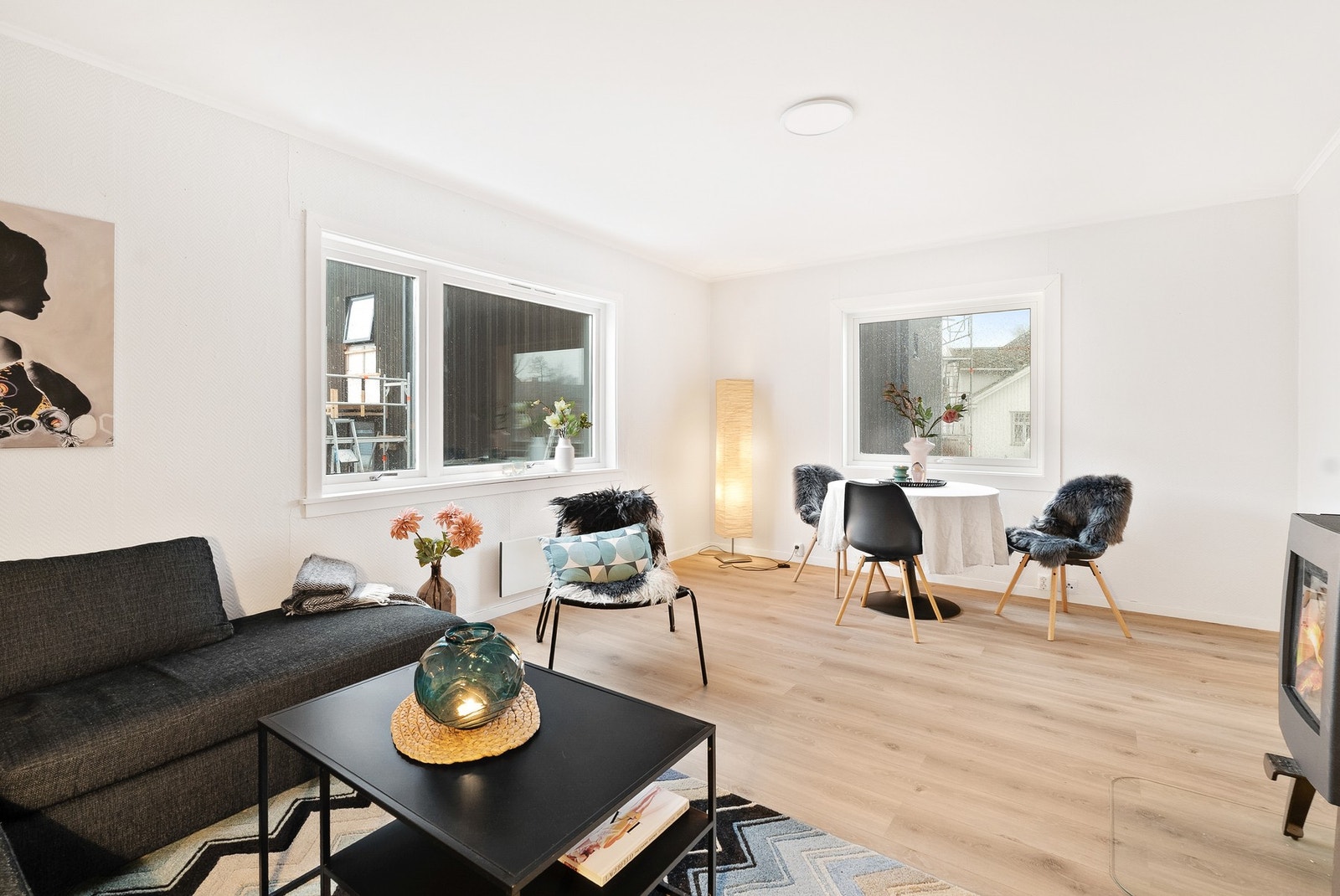 Lys og flott stue av god størrelse. Galleribilde