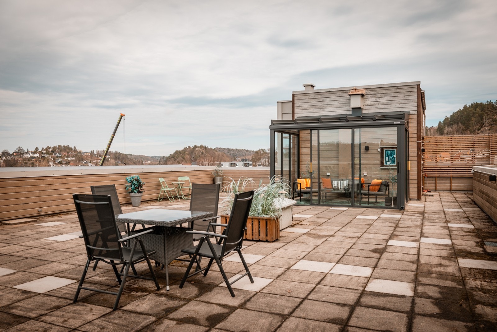 Her har borettslaget en felles takterrasse som alle kan bruke, og utsikten her må oppleves Galleribilde
