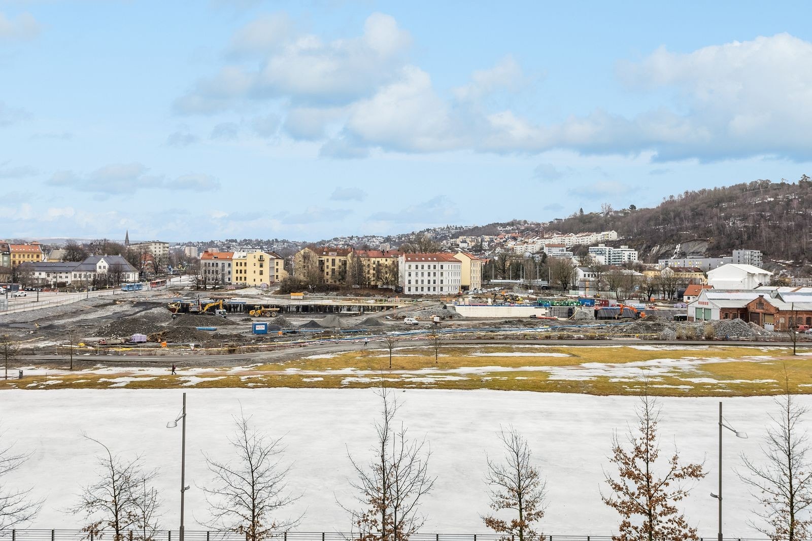 Utsikt fra balkongen mot Middelalderparken. Byggearbeidene er nå i all hovedsak ferdigstilt. Galleribilde