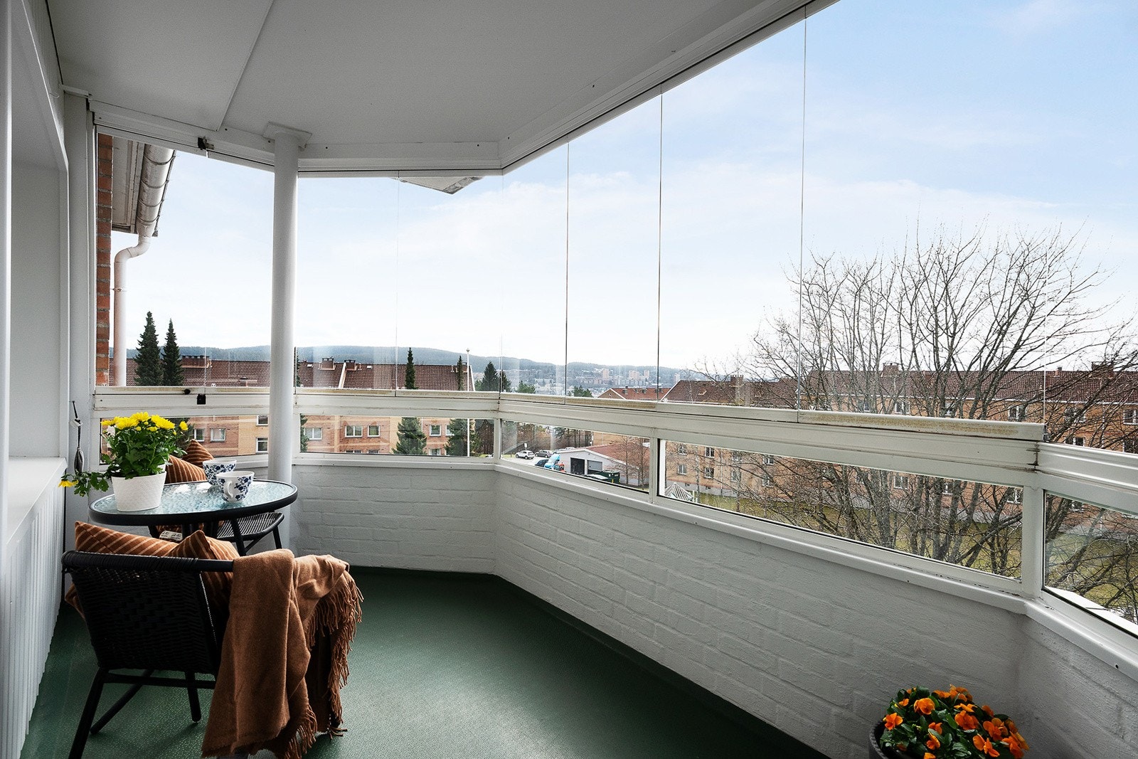 Balkongen har flott ustikt. Galleribilde