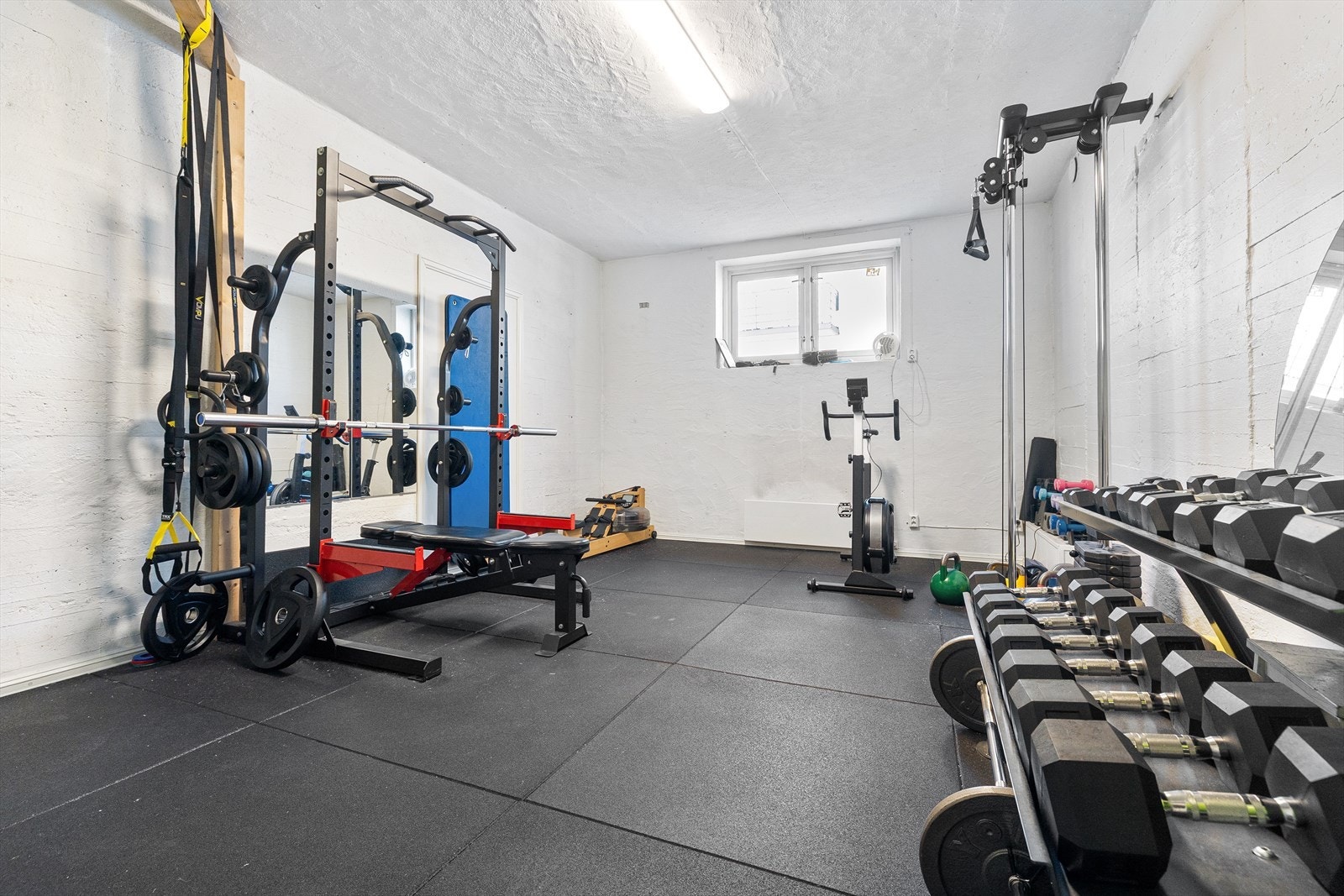 Felles velutstyrt trimrom i borettslaget. Rehabilitering av trimrommet ble gjennomført i 2016. Galleribilde