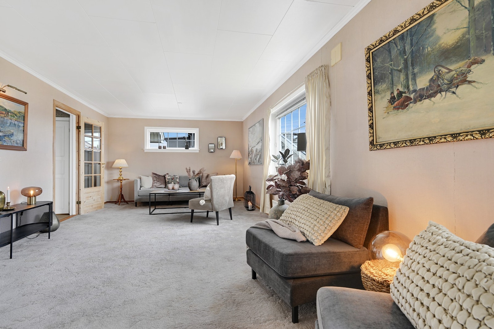 God plass for både sofa og lenestoler Galleribilde