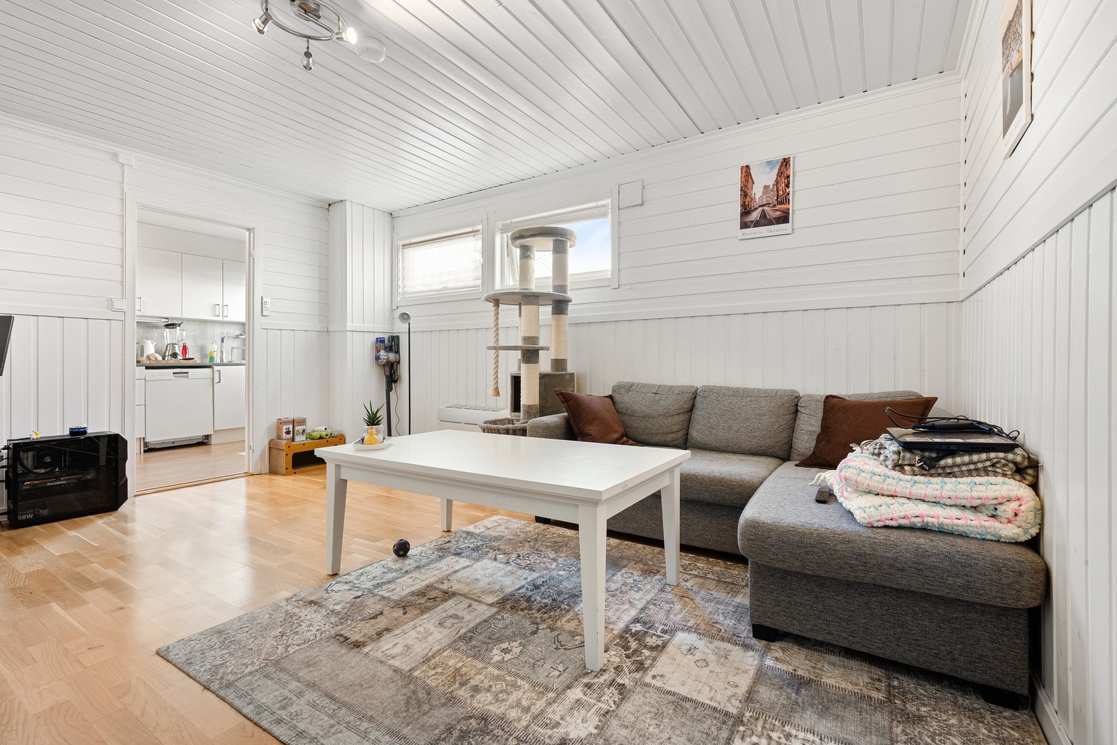 I tillegg er det innredet utleiedel (ikke godkjent som separat boenhet) Galleribilde