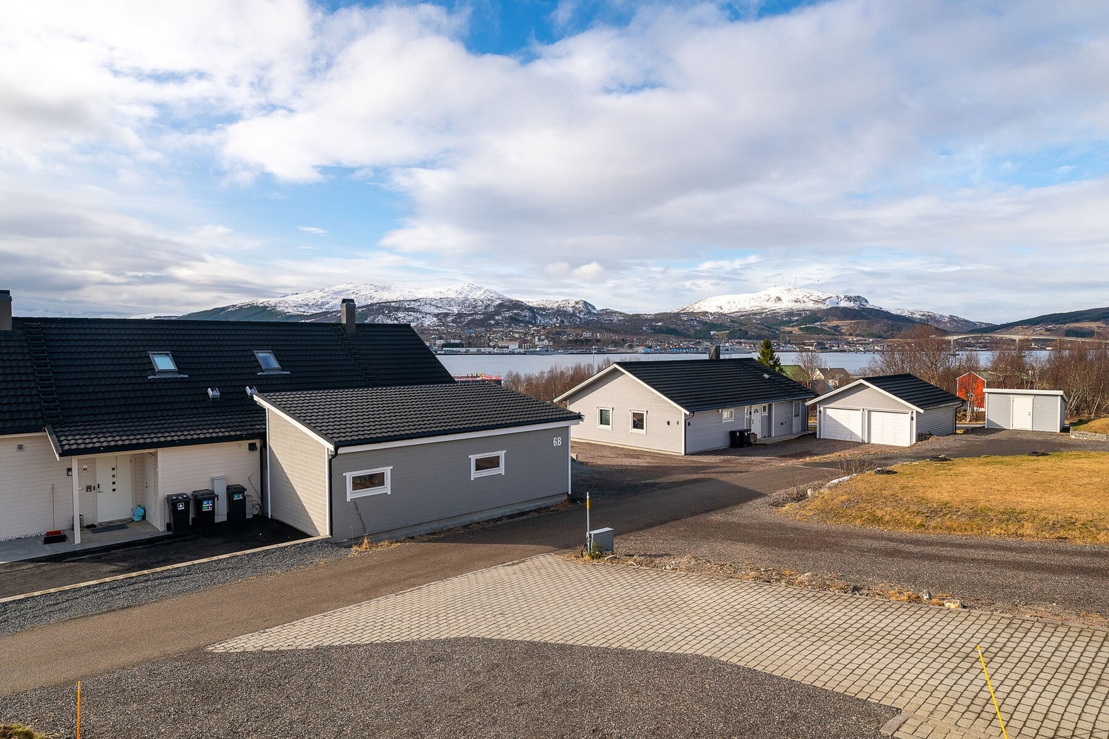 Utsikt mot Sortland. Galleribilde