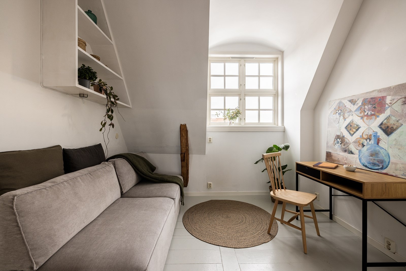Soverommet i 3. etasje fungerer ypperlig som barnerom, gjesterom, kontor eller det man måtte ha behov for. Galleribilde