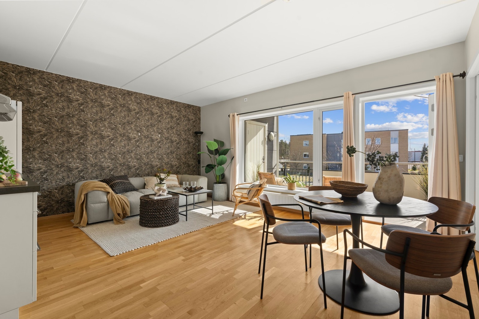 Velkommen til Kornmoenga 86! Boligen presenteres av Øyvind Frogner v/PrivatMegleren. Foto: Noah Spange. Galleribilde