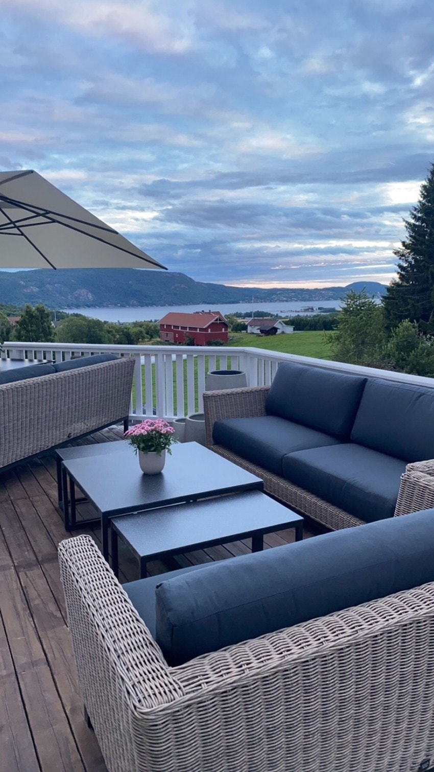 Terrasse med fin utsikt Galleribilde