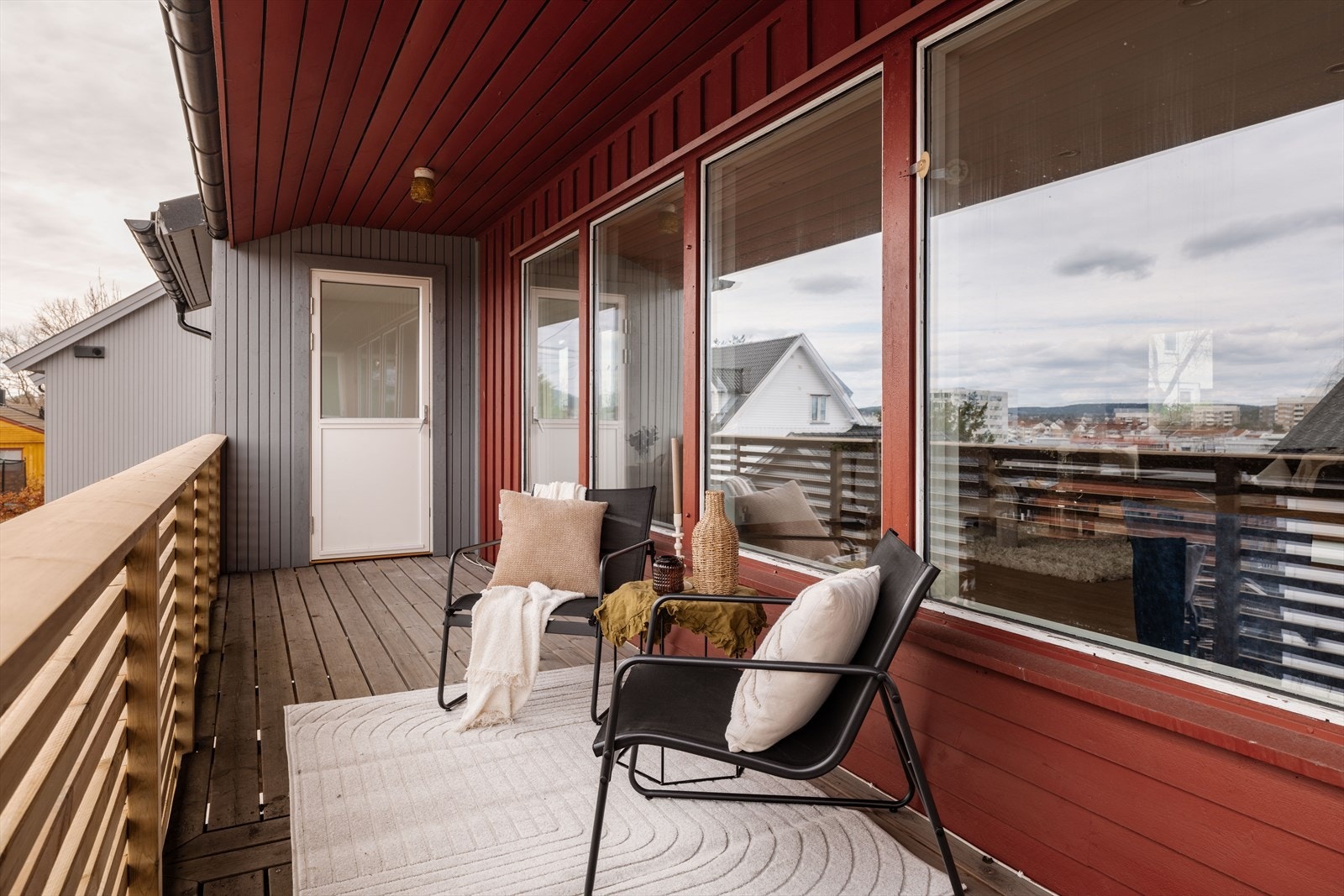 Boligen har et samlet terrasse- og balkongareal på hele 57 m². Galleribilde