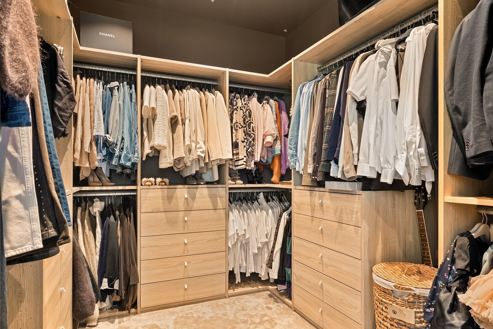 Walk-in closet, alle damers drøm? Galleribilde